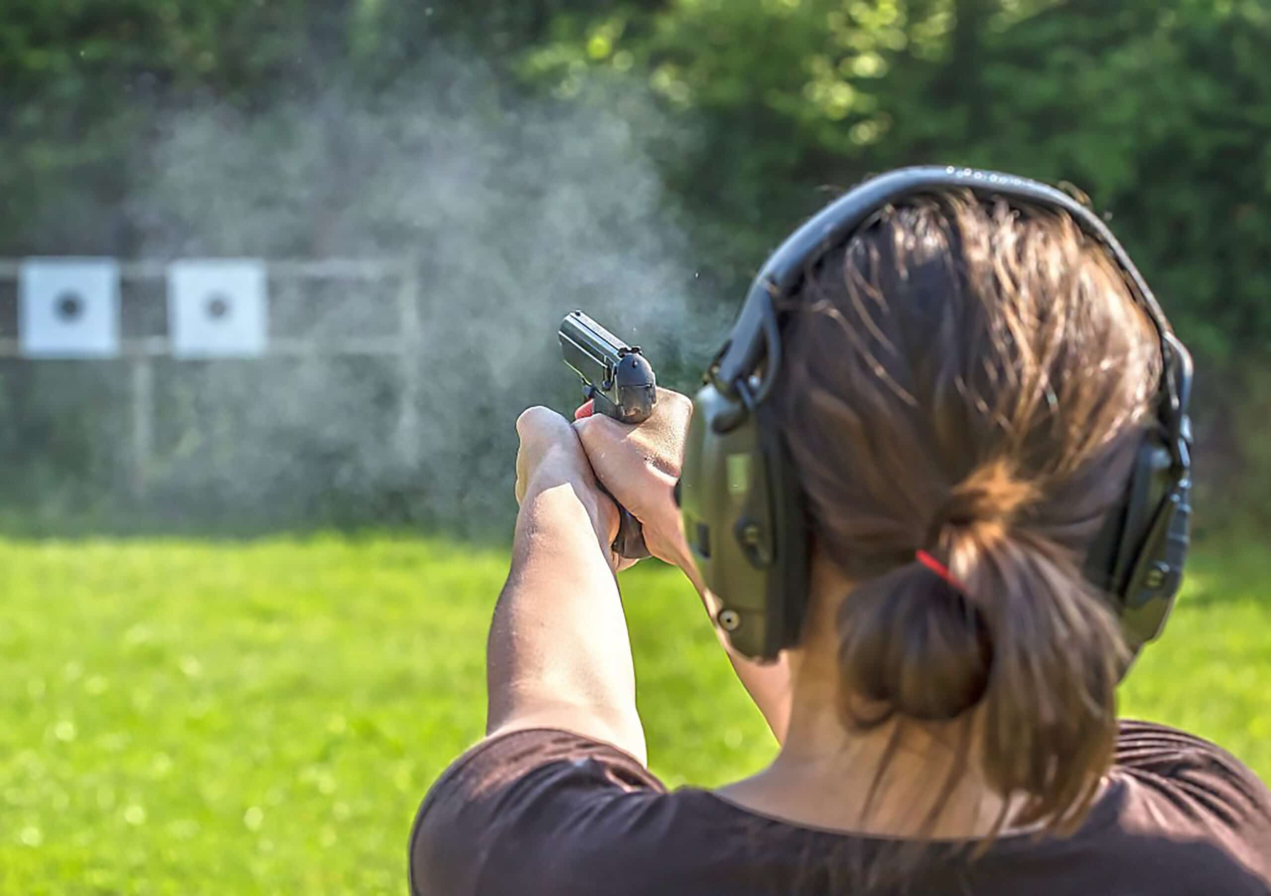 You are currently viewing Best Concealed Carry Handguns for Women 2022